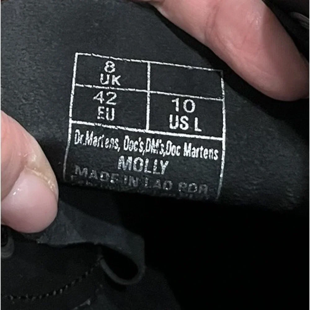 Dr. Martens Black Women's Molly Platform Boots with Bouncing Sole Size‎ 10